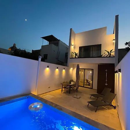 42, - Newly Renovated Traditional Maltese Townhouse With Private Pool *